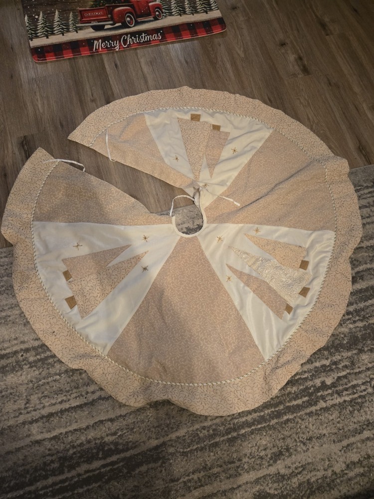 Christmas Tree Skirt 🎄