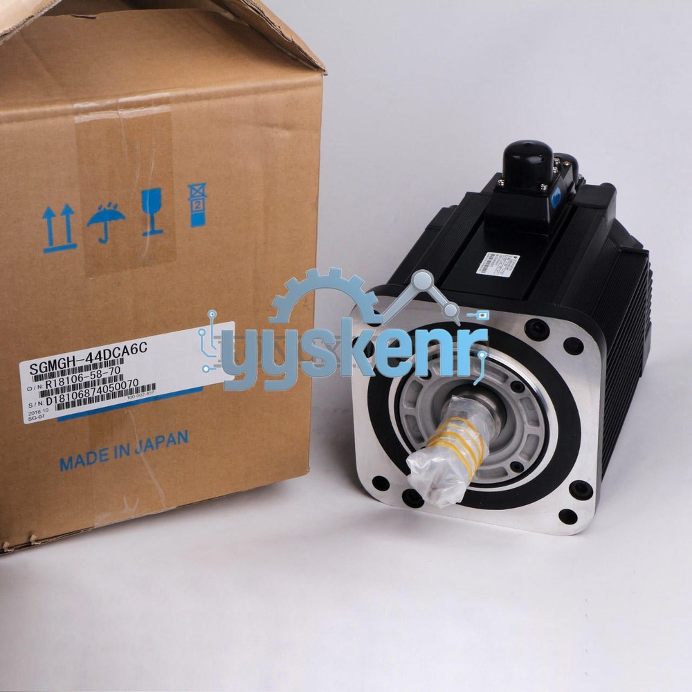 New Yaskawa SGMGH-44DCA6C Sigma-II AC Servo Motors-16.5A 400V 4400W 5.90HP