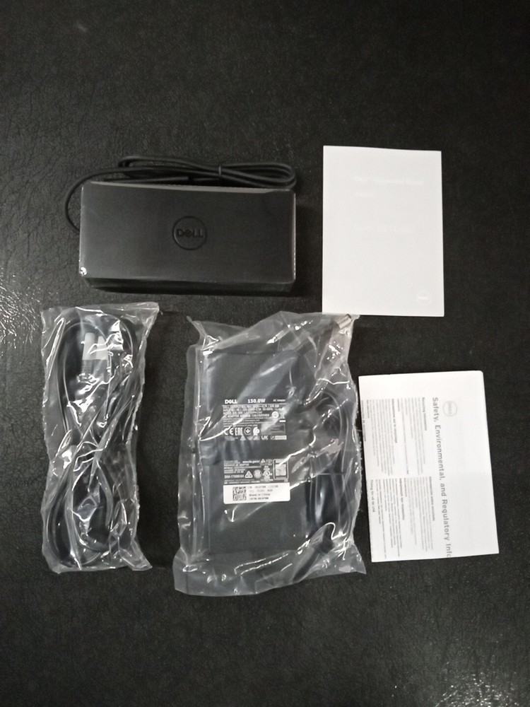 Dell Universal Docking Station D6000 USB-C - 130W Charger