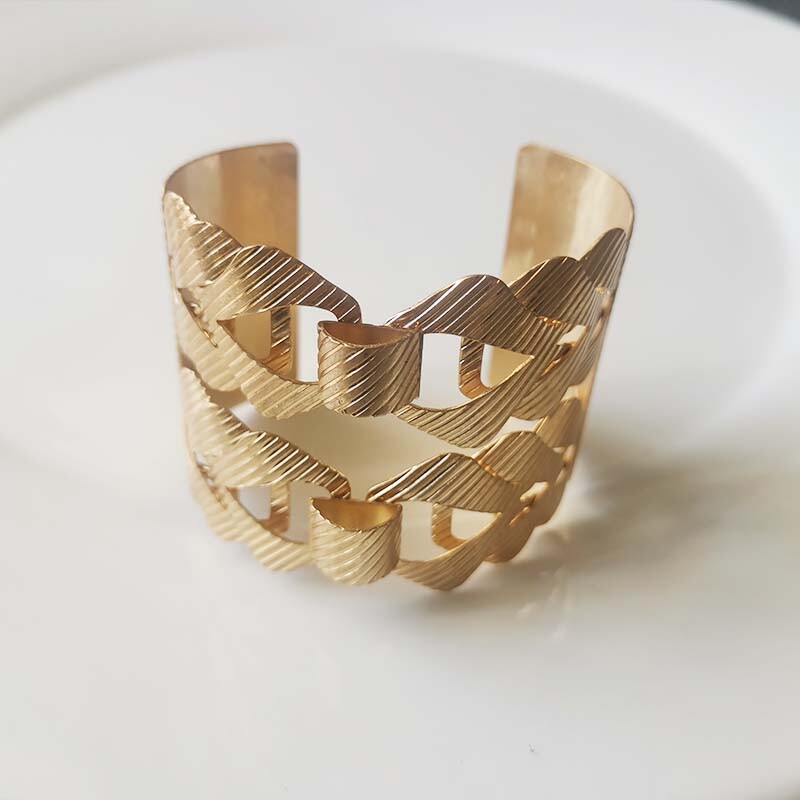 New Zara Gold Tone Floral Bangle Cuff Gift Fashion Women Party Holiday Jewelry