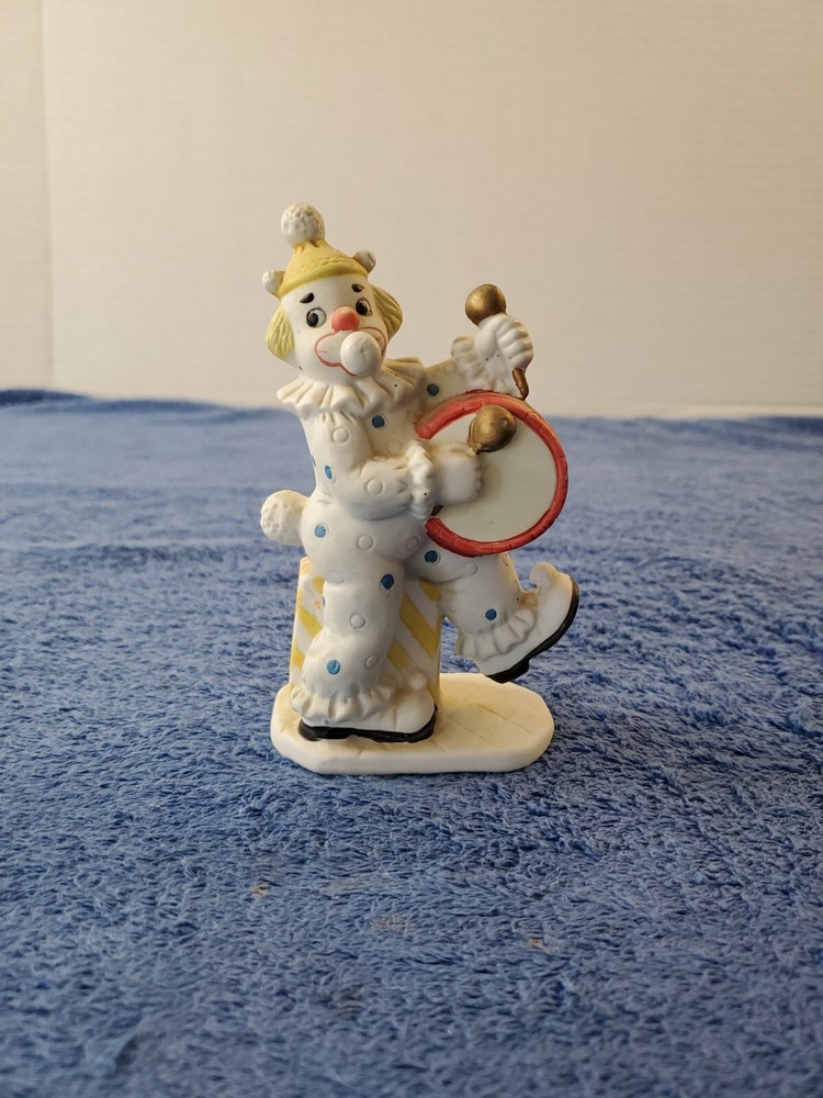 Vintage Artmark Bisque Porcelain Clown Playing Drum 5 Inch