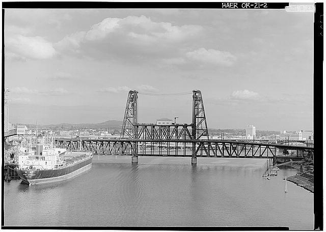 2. General view from Broadway Bridge to the north - Steel Bridge, Spanning