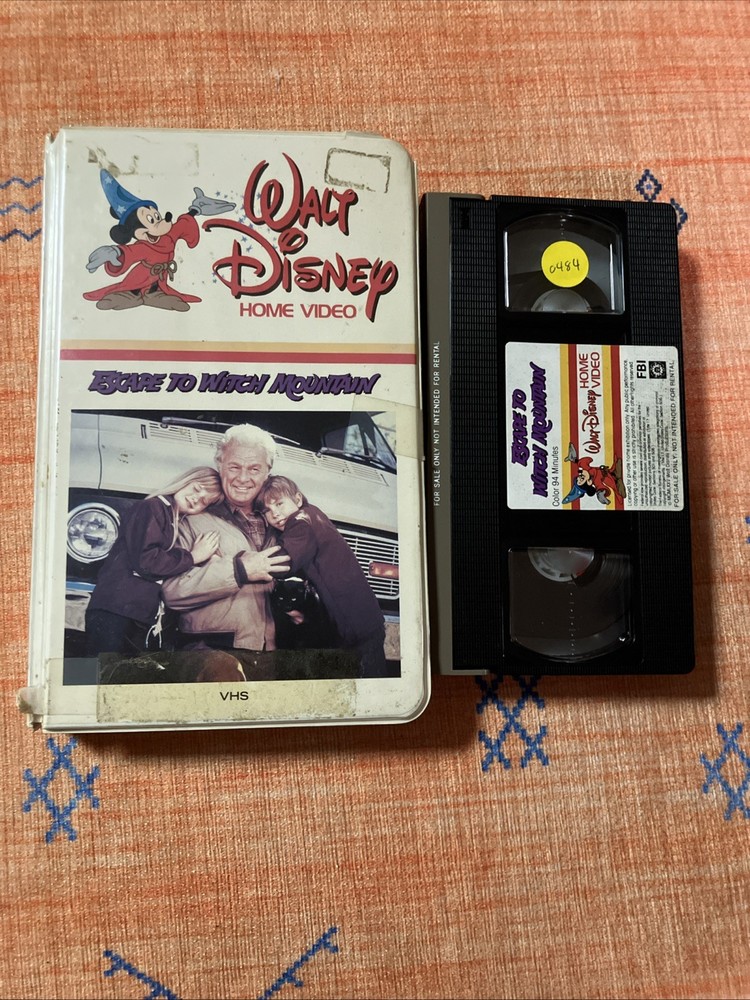 Escape to Witch Mountain VHS 1981 Walt Disney Home Video Vintage Clamshell Scifi