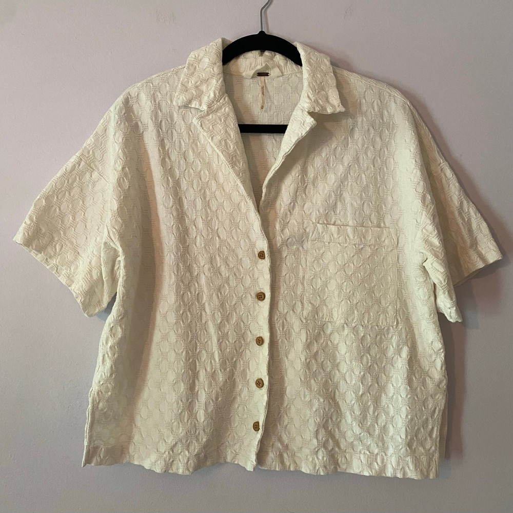 Free People White Textured Short Sleeve Button Down Shirt Boxy Cotton Women's XS