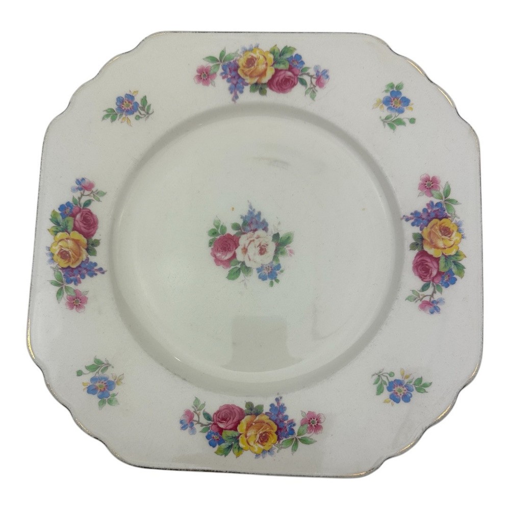 Wedgwood Mary Stuart Luncheon Plates 9.5” Set Of 2