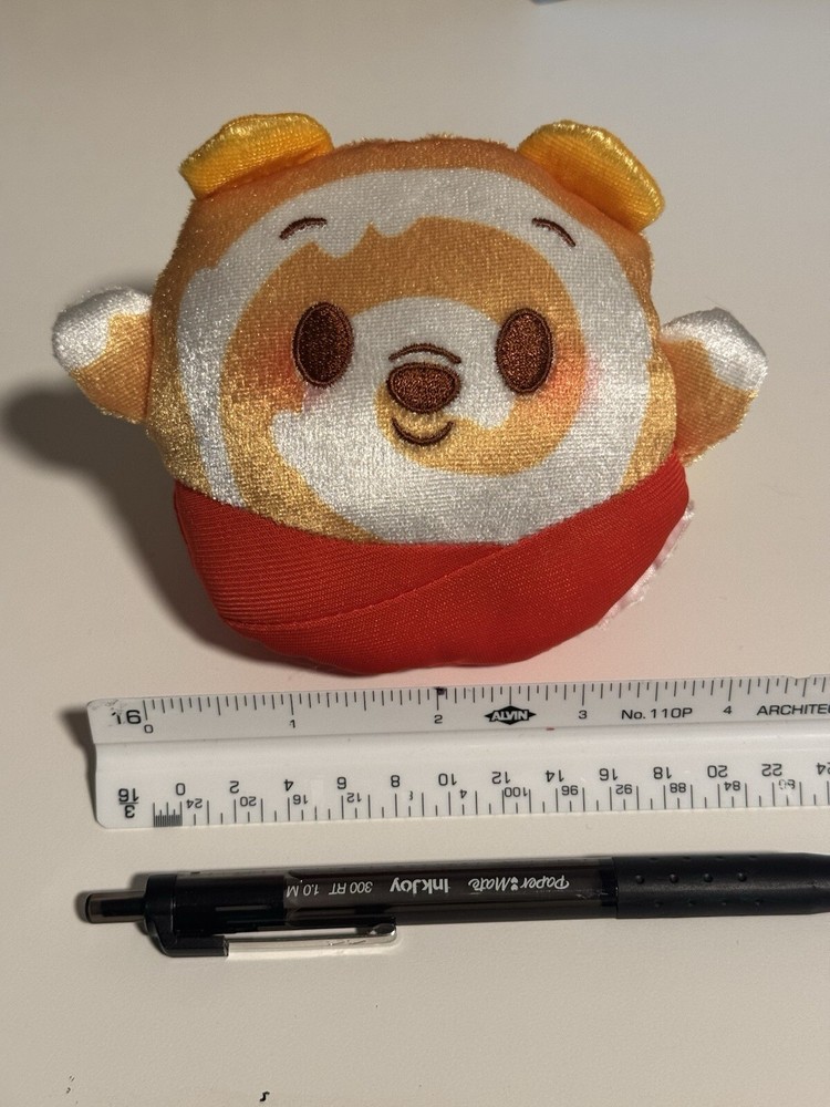 Disney Munchlings Baked Treats Winnie the Pooh Scented Plush Doll Honey Cake