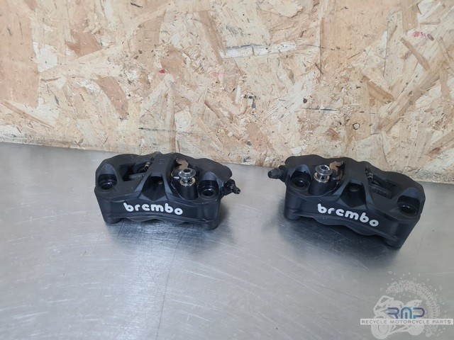 Pair of front brake calipers Brembo Stylema 108mm Suzuki GSXR 1300 Hayabusa 202