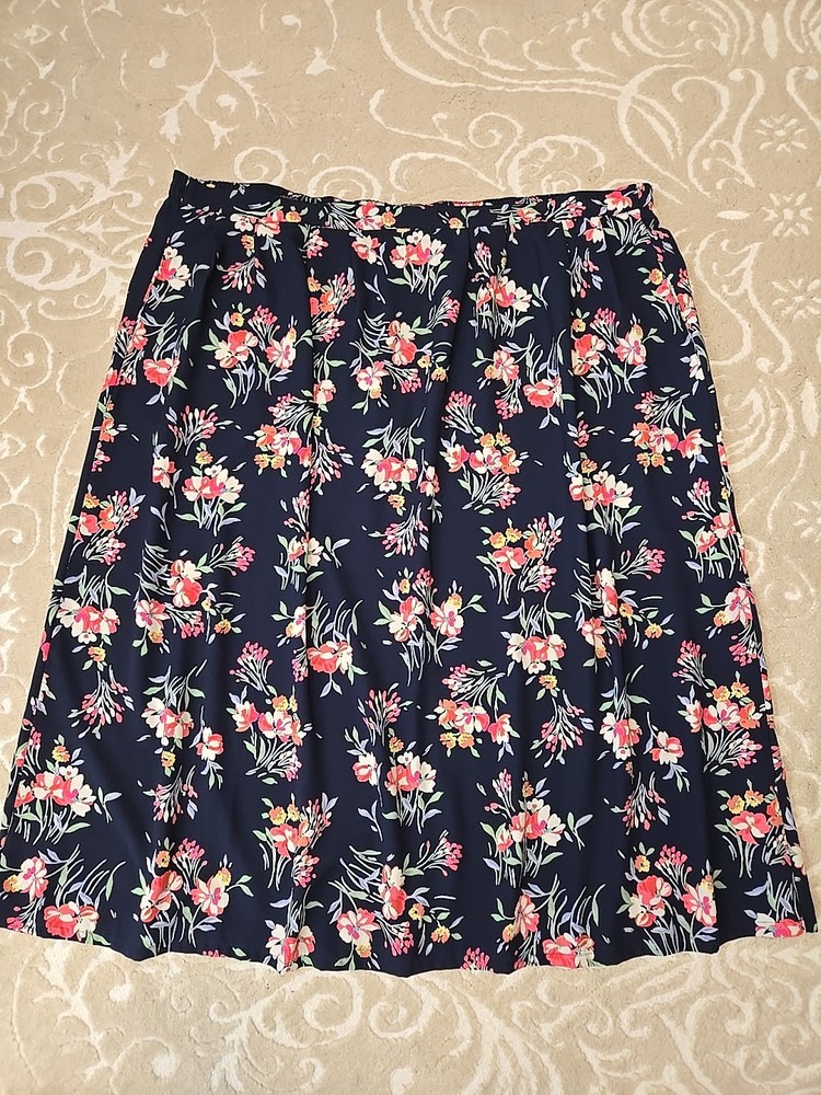Sag Harbor Woman Navy Blue Floral Midi Skirt Plus Size 3X Elastic Waist Pockets