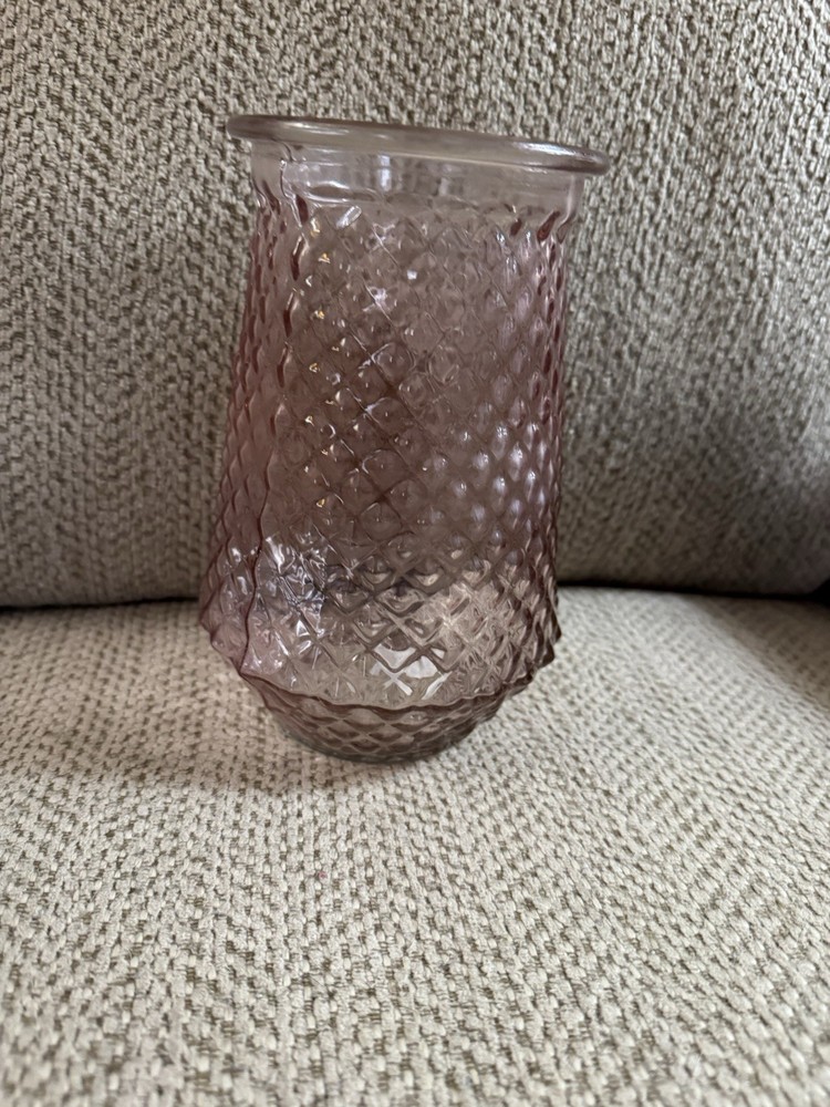 Pink Glass Vase Textured Diamond Pattern Decorative Glossy Finish