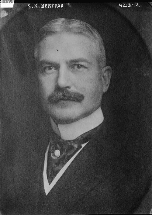 Photo:S.R. Bertron,men,suits,portrait photographs,Bain News Service