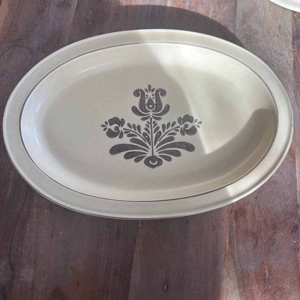 Vintage 1970s Pfaltzgraff Village 14” Oval Serving Tray Platter Plate 6-16 EUC