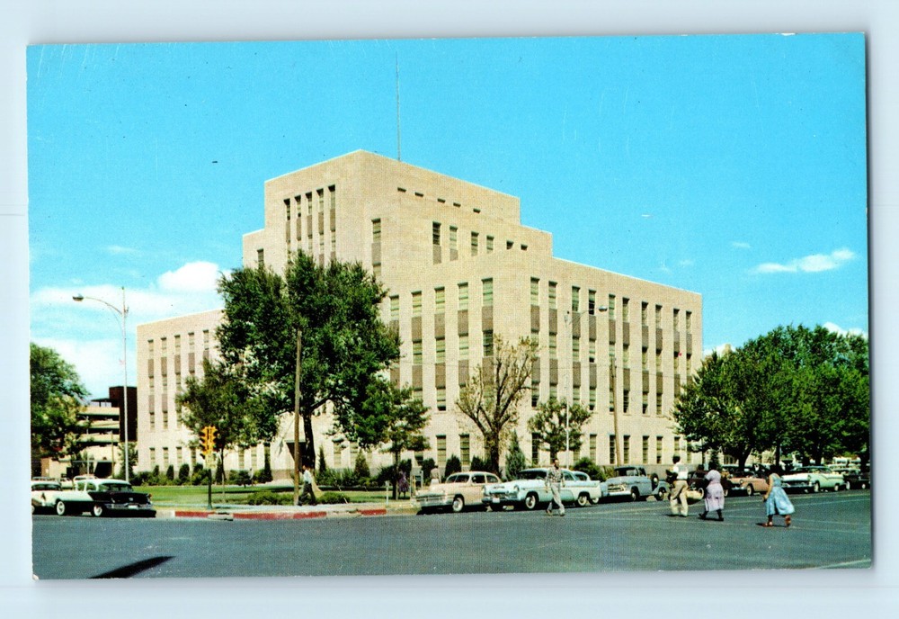 Lubbock Texas County Court House Parking Lot Cars Pedestrians Postcard C7