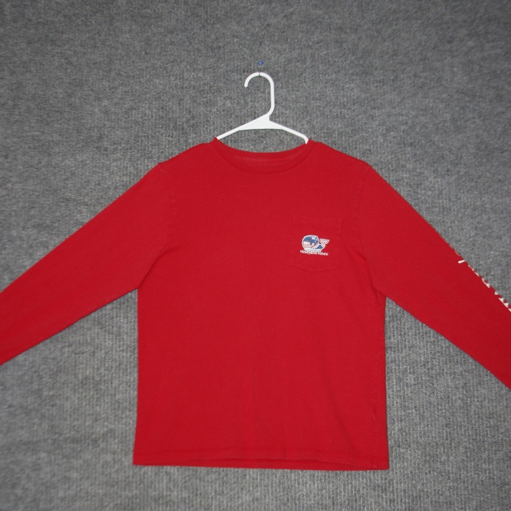 Vineyard Vines Long Sleeve T Shirt  Youth XL Red Hockey Whale Graphic Pocket