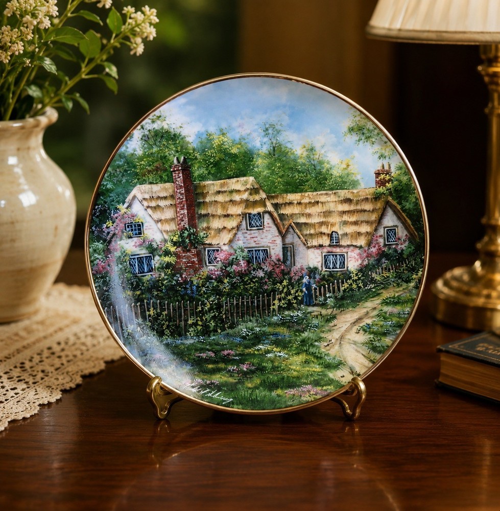 Franklin Mint Violet Schwenig Heirloom Sunlit Cottage Plate Collectible Dish