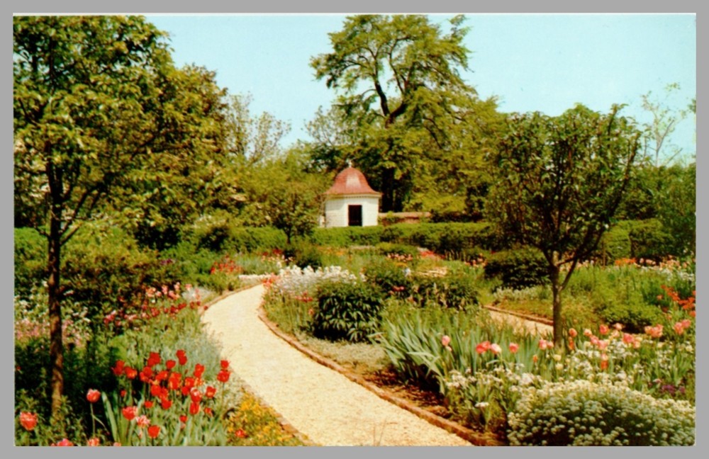 Mount Vernon Flower Garden Virginia Historic Estate Chrome c1950s UNP Postcard