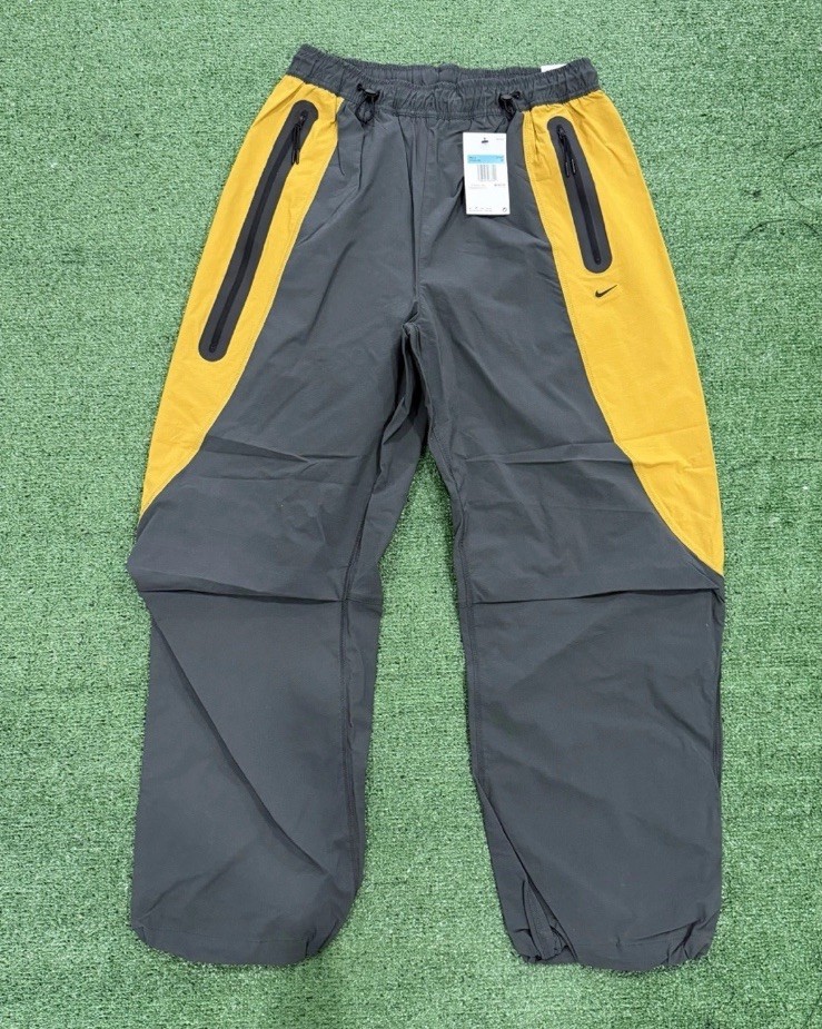 Nike Tech Pants Woven Stacked Oversized Zip Pocket IH8466-060 $140 Men's Medium