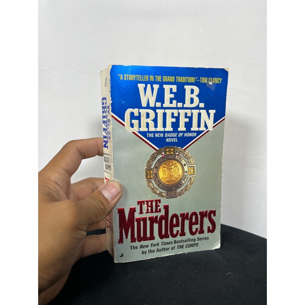 The Murderers W.E.B. Griffin Badge of Honor Novel Paperback Book 0515117420
