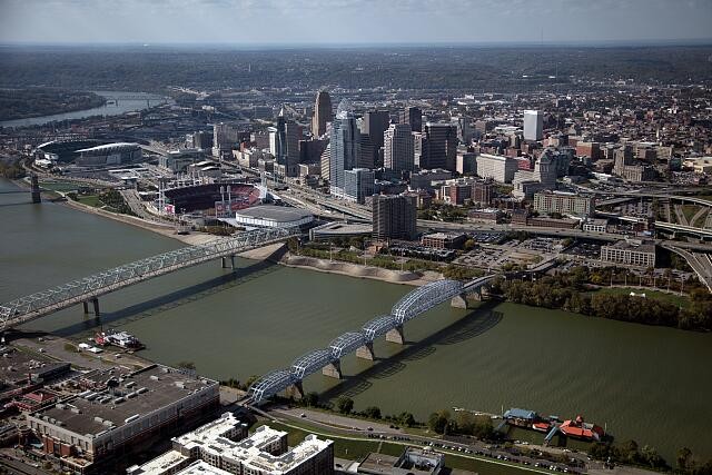 Photo:Cincinnati Ohio 2016 Aerial View Downtown Ohio River Bridges Skyline