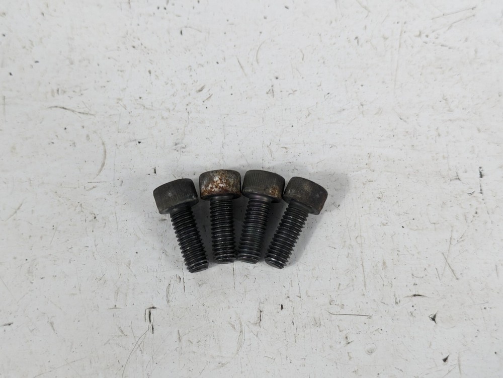 2000-2004 Suzuki Bandit 600 GSF GSF600 Valve Cover Oil Pipe Retaining Bolts