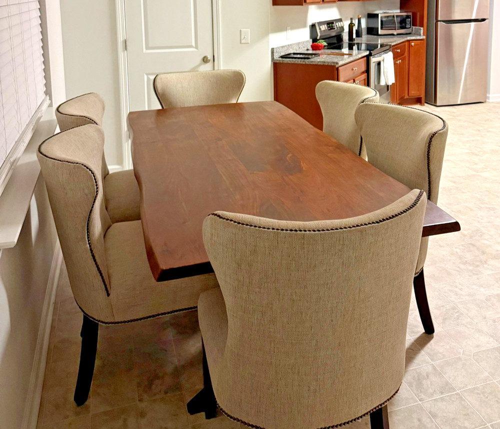 Dining room table & 6 chairs - Haverty Furniture - River City model, chairs