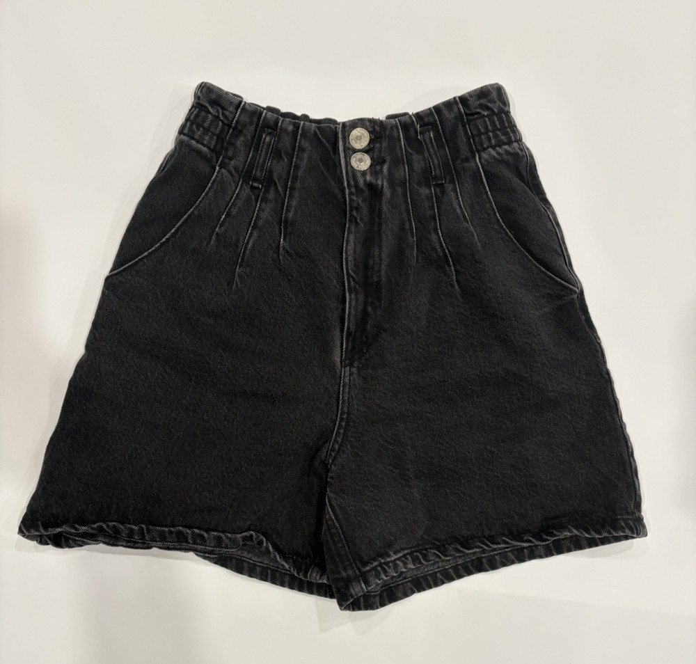 ZARA Women’s Black Denim Shorts Size 4 High Rise Mom Pleated Front 100% Cotton