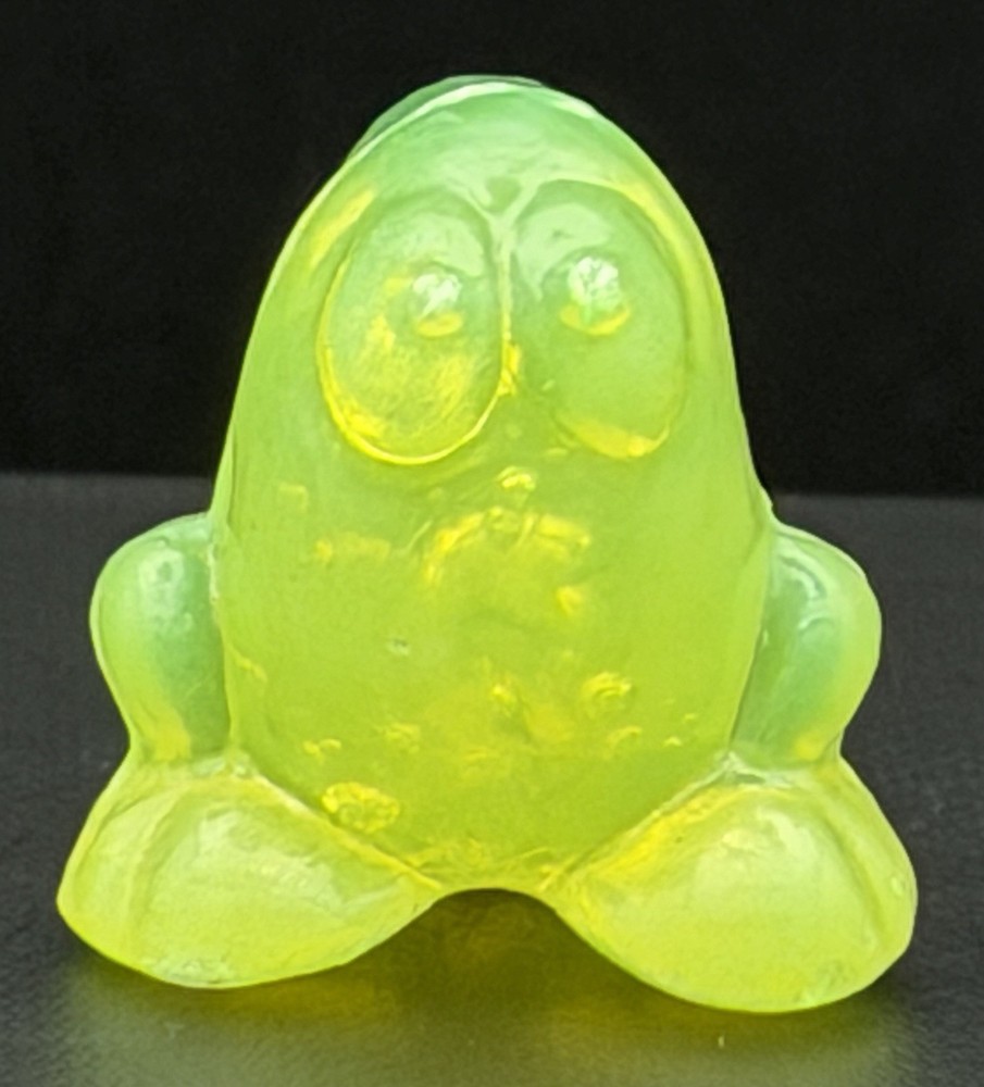 Classic GoGo’s Crazy Bones Hielocos Eggy Neon Green Scuffed Variant