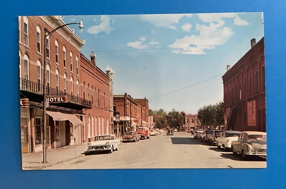 Paulding Ohio Williams Street Looking North Vintage Postcard classic cars