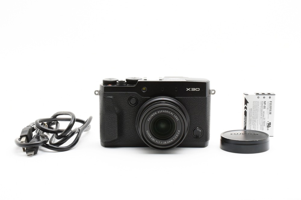 Near MINT Fujifilm FinePix X30 12MP Digital Camera Black Japan Import