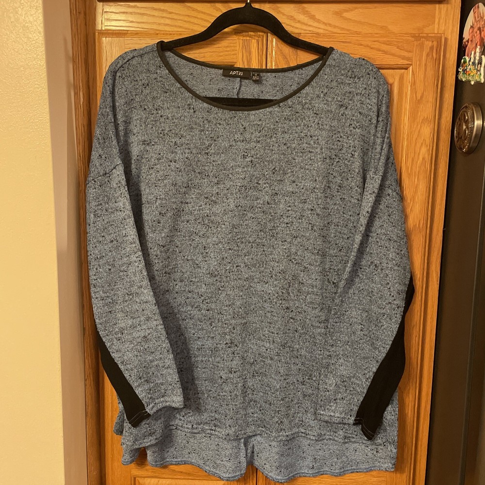 Apartment 9. Apt 9 Women’s  Medium Blue  Sweater 1X