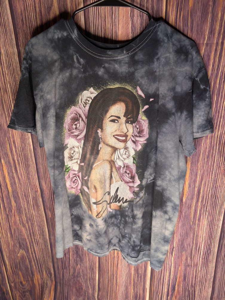 Selena Quintanilla T-Shirt Medium Grey Tie-Dye Roses Graphic Music Tee Y2K