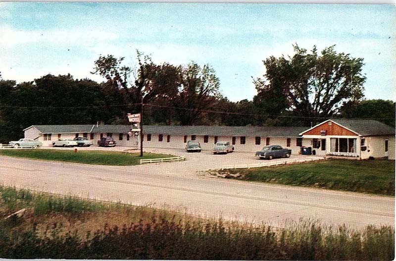 Postcard MOTEL SCENE Ottumwa Iowa IA a/01 AI7268