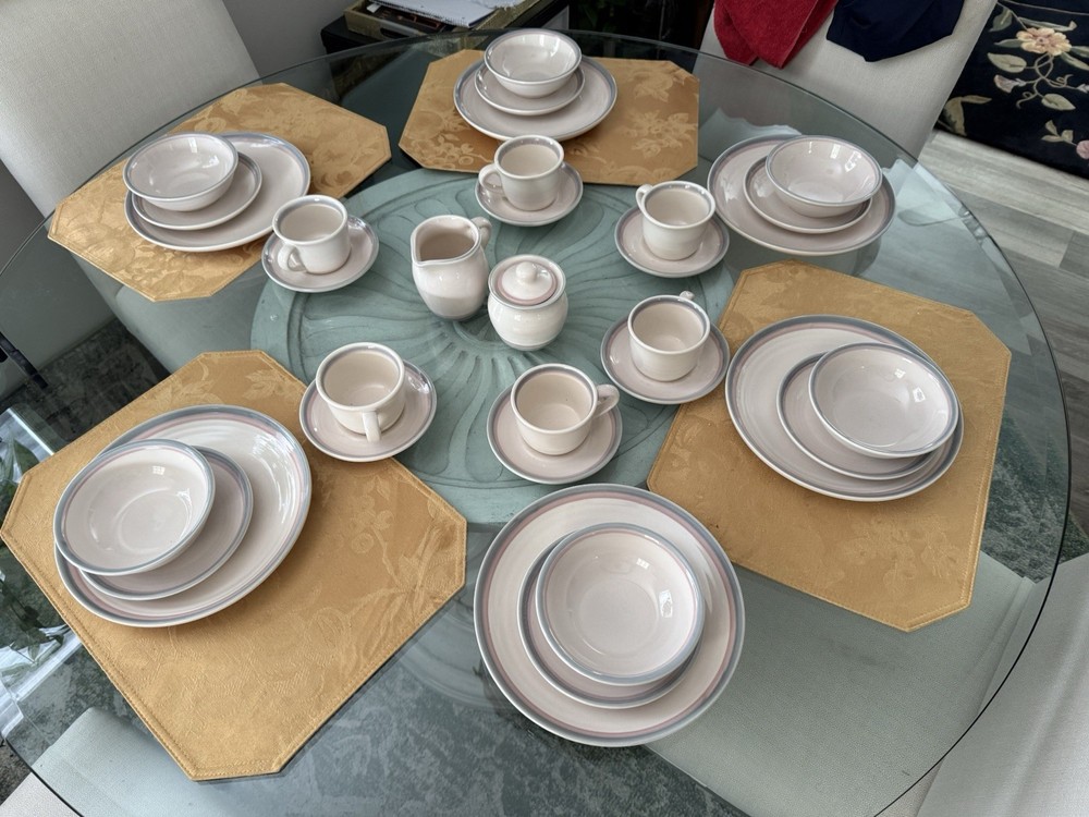 Vintage Pfaltzgraff Pink Dinner Set 37-Piece with Serving Dishes READ DESC