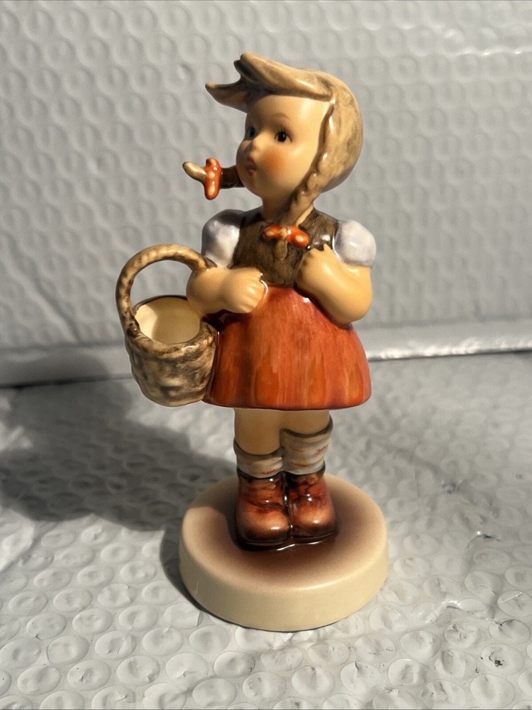 Hummel Figurine Gretel Little Shopper HUM 96  TMK 8 4 1/2