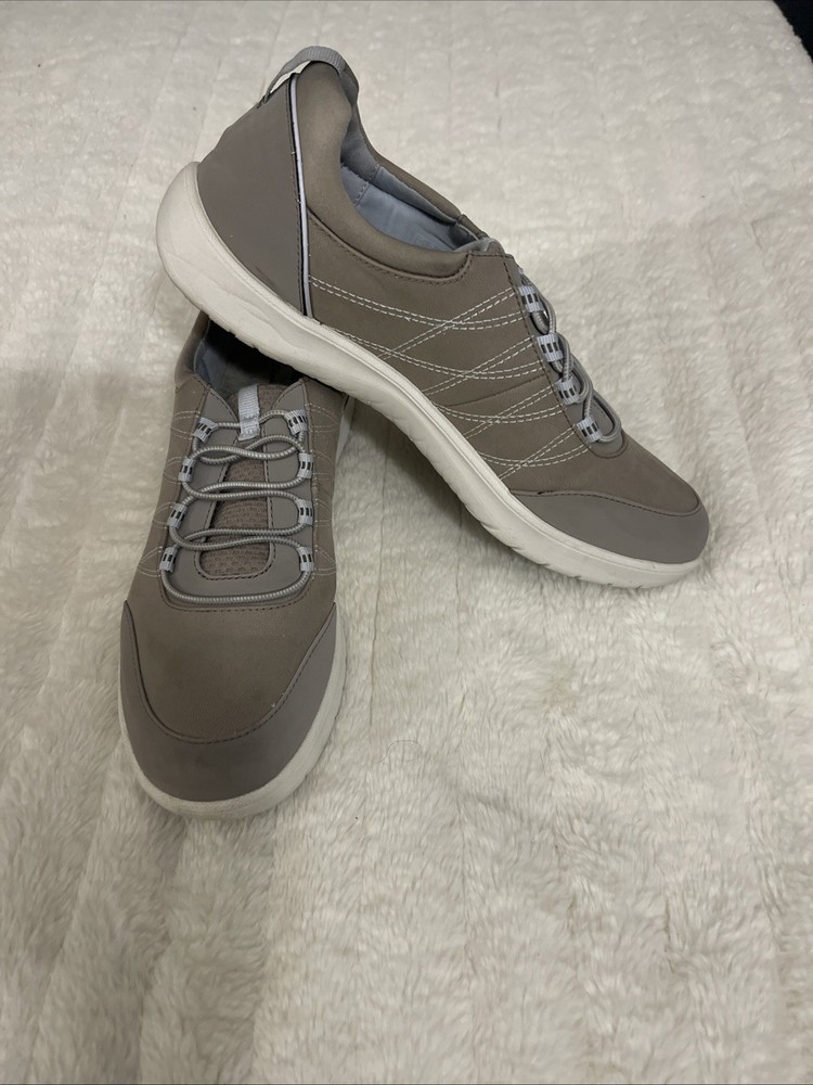 Clark’s women’s 9 Adella Holly sneaker.  stone/taupe slip ons.  great condition