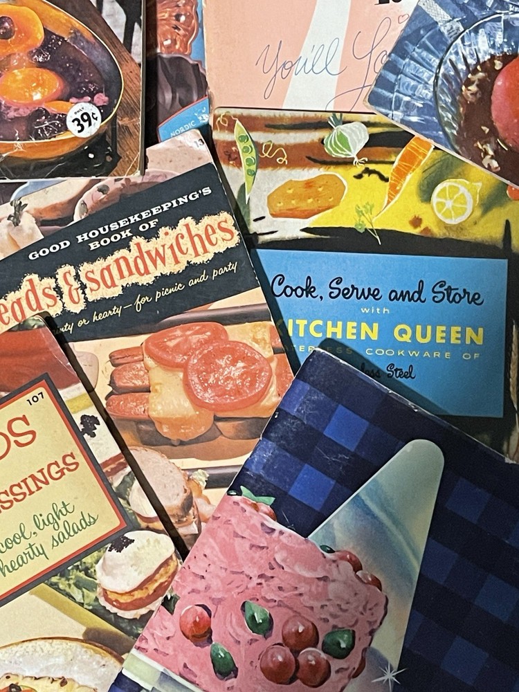 Mystery Lot Of 5 Vintage Recipe Books