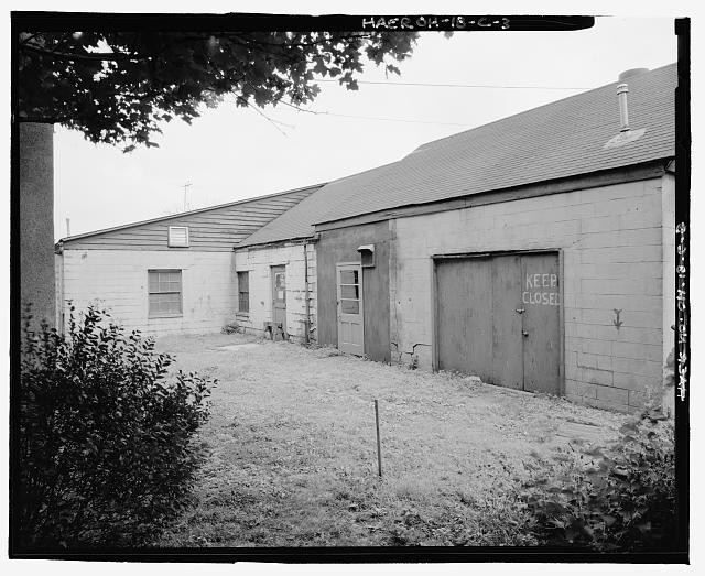 OBLIQUE VIEW OF SOUTH END OF NORTHWEST ELEVATION. LOOKING EAST. - Pennsylvania