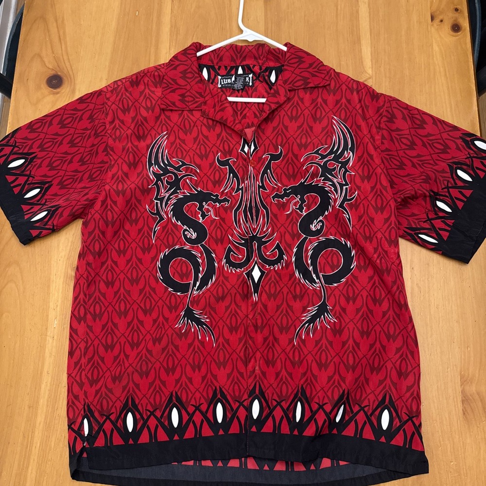 Steve and Barrys Men's  L. Club Shirt Vintage Dragon Print, Button-Up, Size L