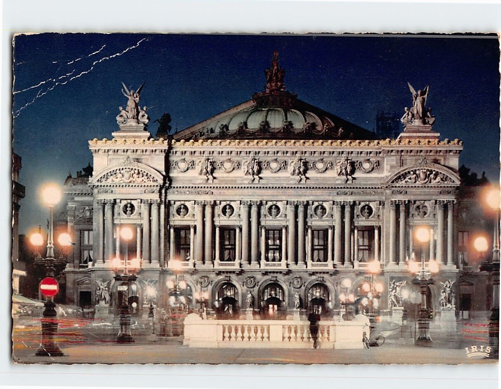 Postcard Le Theatre de l'Opera Illumine Paris France