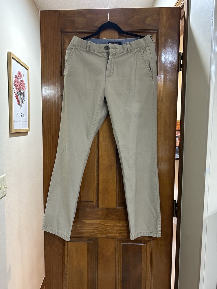 Tommy Hilfiger Pants Men 30 X 32 Khaki Slash Pockets Straight Leg Chino