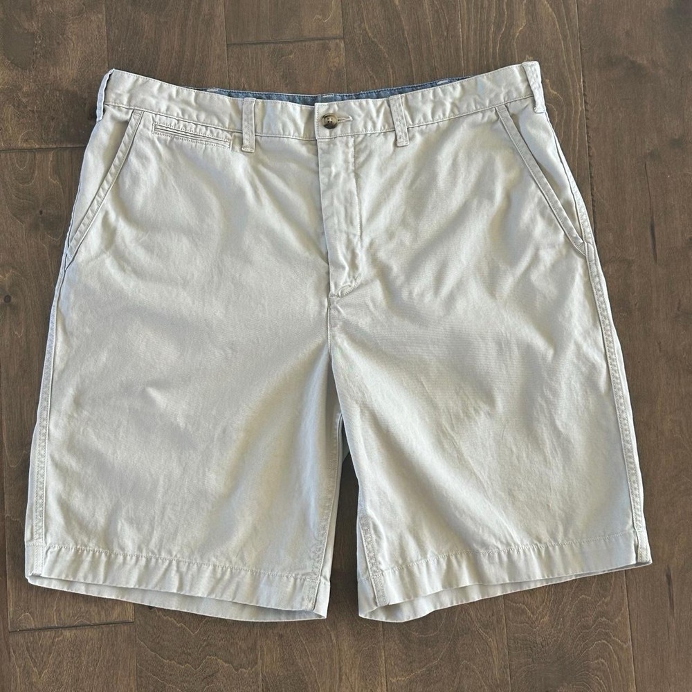 White Ralph Lauren chino khaki shorts perfect for vacation easter Mens Size 36