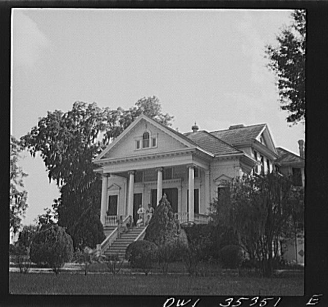 Photo:1900s Southern Plantation Mansion Greek Revival House Stairway Porch