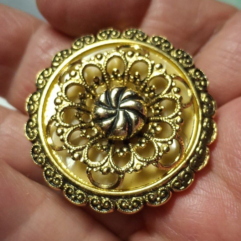 Vintage Gold Tone Round Scalloped Brooch Pin Signed Marked Western Germany 215