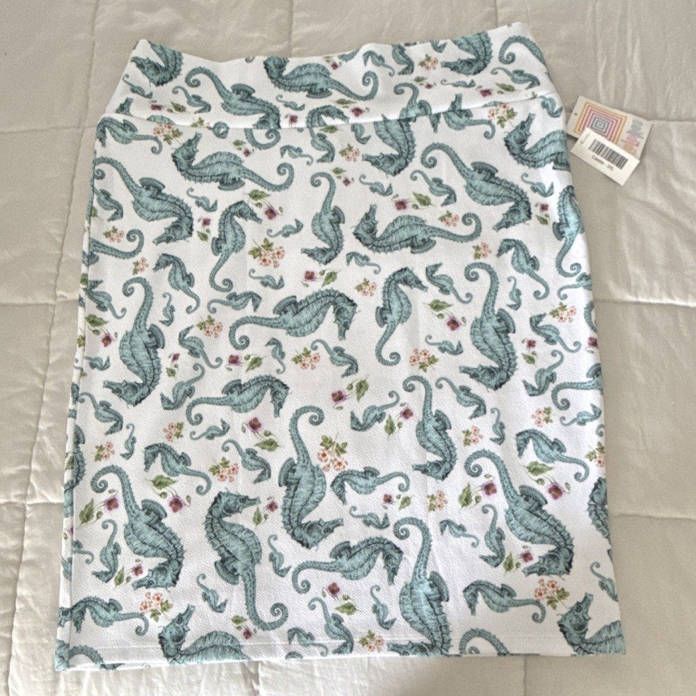 LuLaRoe Cassie 3XL Knee Length Pencil Skirt Seahorse Animal Print White Blue