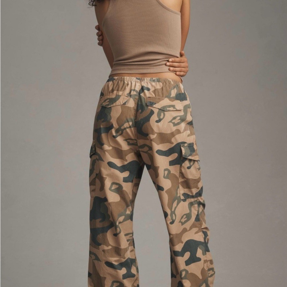 Anthropologie Pilcro Printed Camo Parachute Jogger Pants Size Small