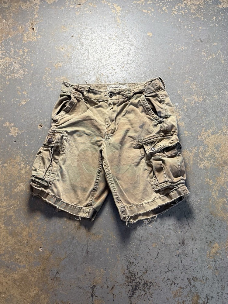 Vintage American Eagle Y2K Distressed Camo Cargo Shorts-Size 32