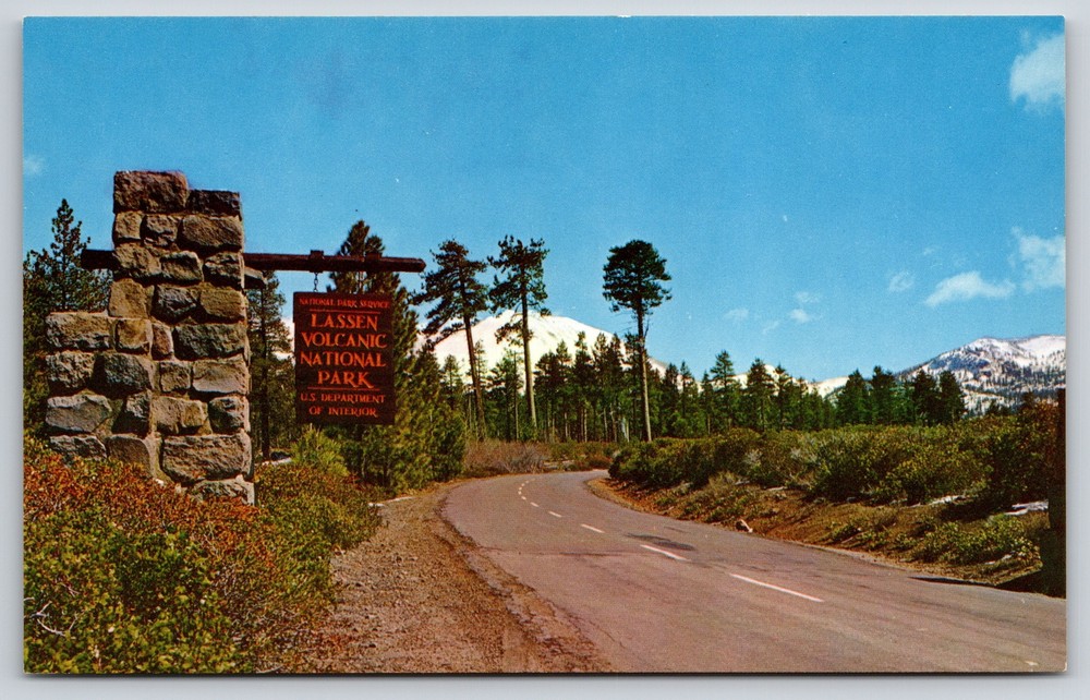 Signs~California~Entrance View To Lassen Volcanic Natl Park~Vintage Postcard