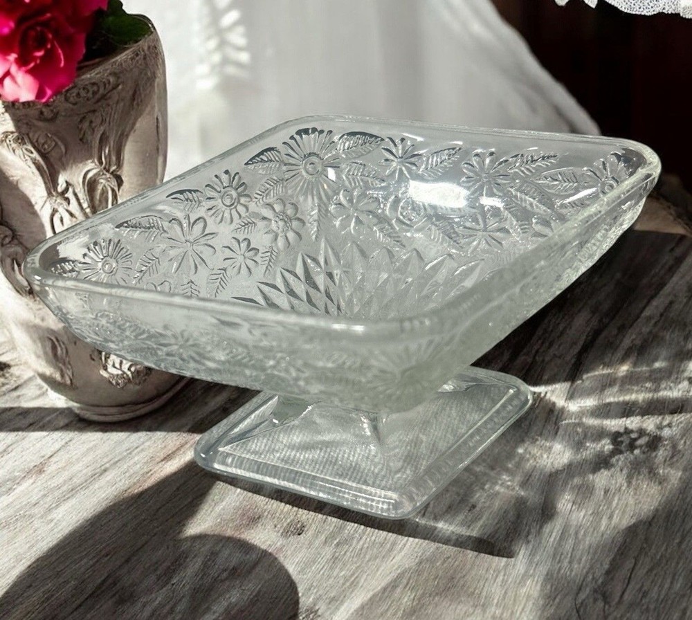 Indiana Glass Pedestal Bowl Candy Dish Daisy Clear Diamond Shaped Footed Vintage
