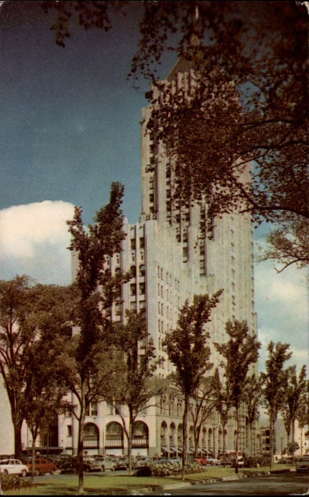 Fisher Body Building Detroit Michigan golden tower ~ 1950s-60s vintage postcard
