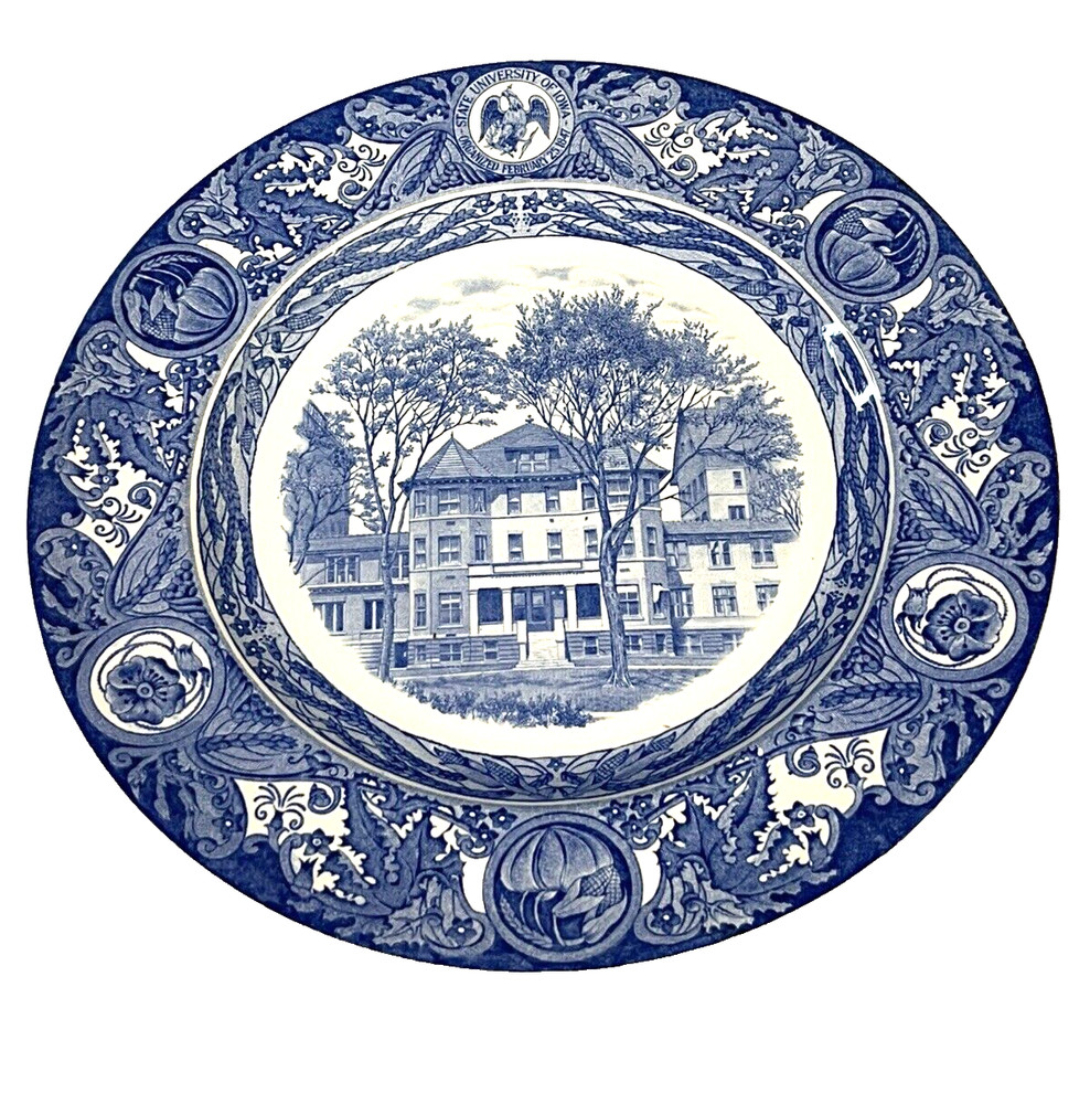 Wedgwood University of Iowa 1933 East Hall 10.3/8 inch Dinner Plate