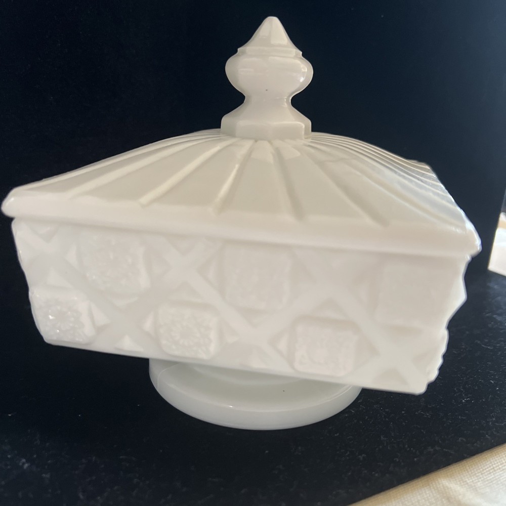 Westmoreland Milk Glass Square Pedestal Candy Dish With Lid - Old Quilt Pattern